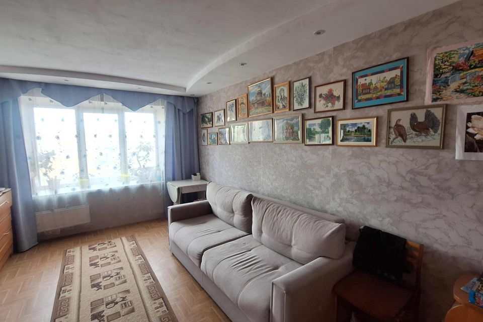 Продаётся 2-комнатная квартира, 49.2 м²