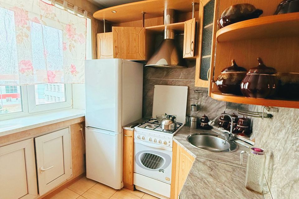 Продаётся 3-комнатная квартира, 49.5 м²