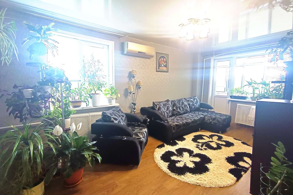 Продаётся 3-комнатная квартира, 61.4 м²