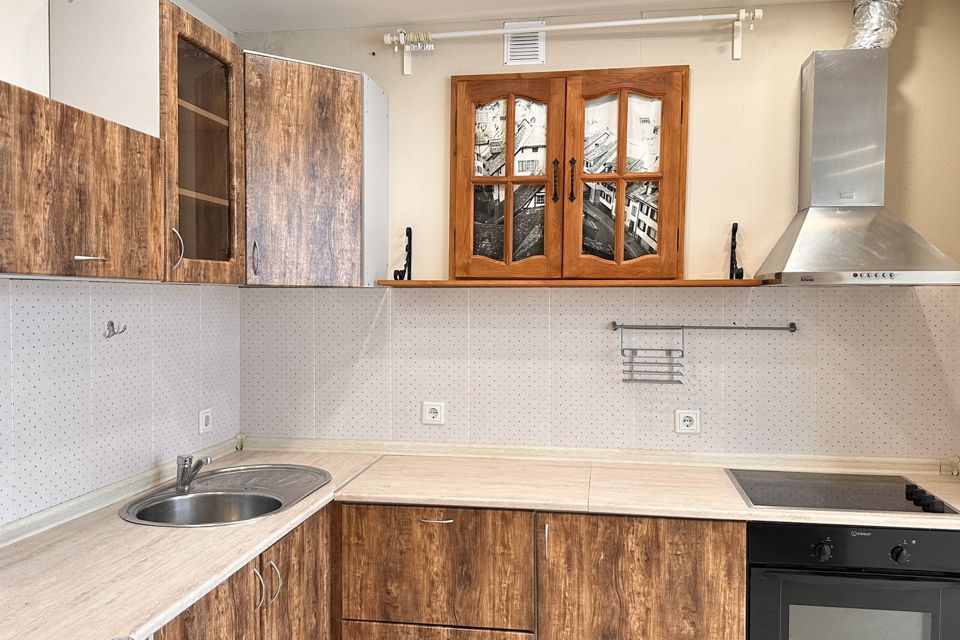 Продаётся 1-комнатная квартира, 53.4 м²