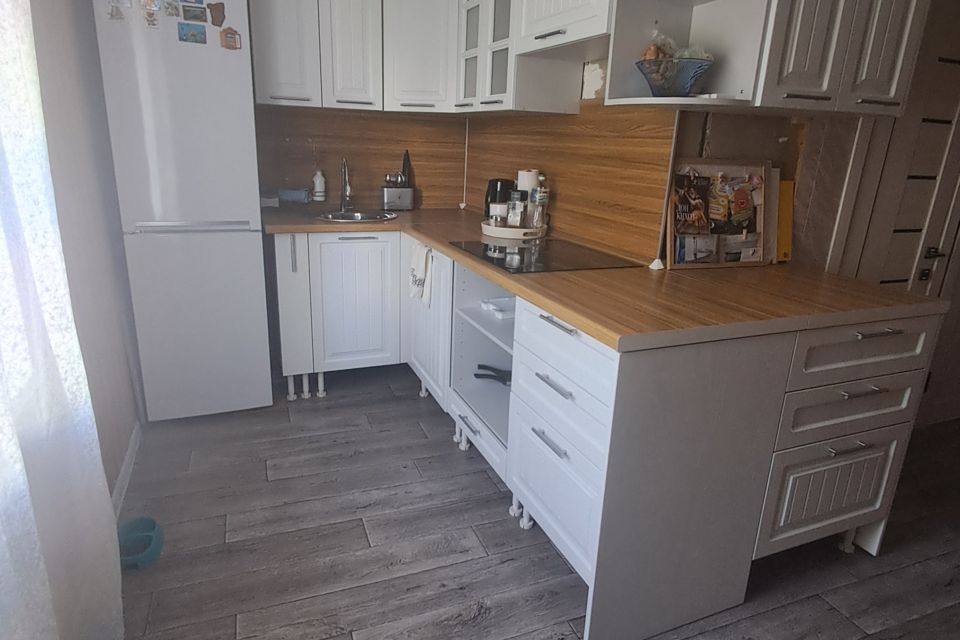 Продаётся 3-комнатная квартира, 62.3 м²