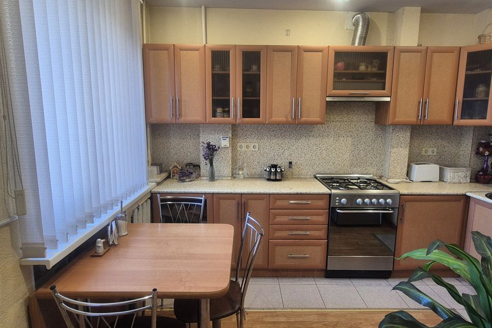 Продаётся 3-комнатная квартира, 60.4 м²