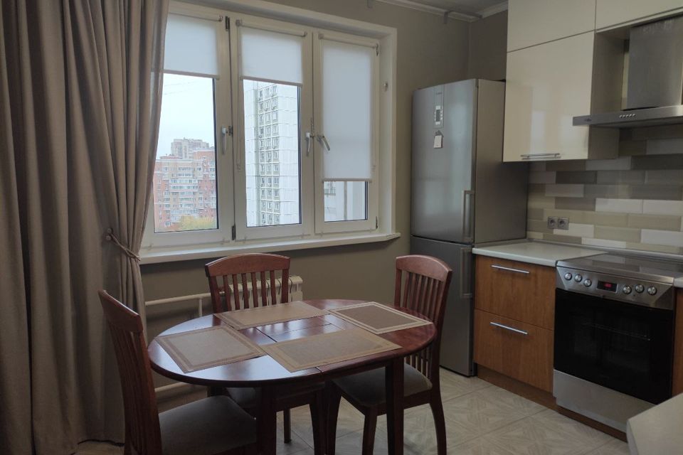 Сдаётся 2-комнатная квартира, 56.8 м²