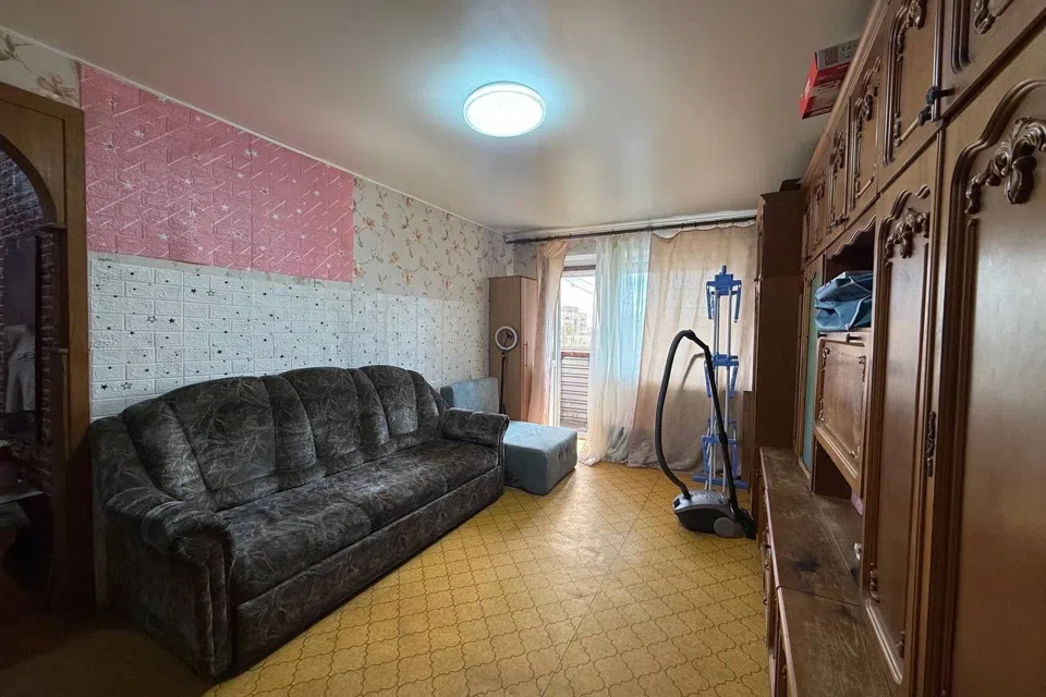 Продаётся 3-комнатная квартира, 70 м²