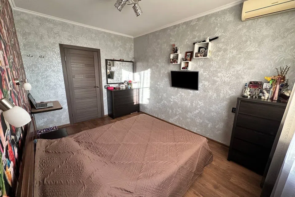 Продаётся 3-комнатная квартира, 70.7 м²