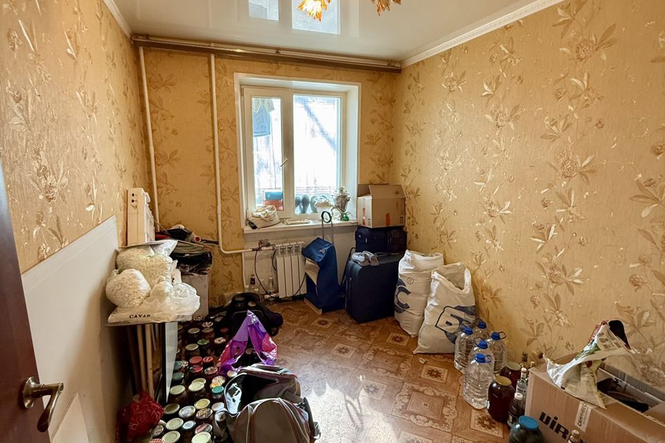 Продаётся 4-комнатная квартира, 74 м²