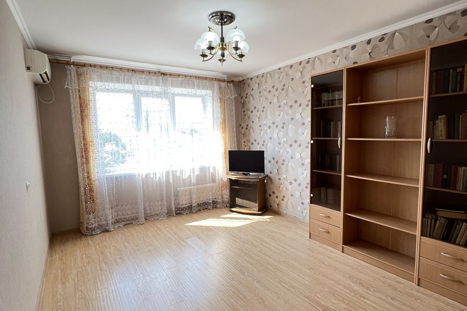 Продаётся 3-комнатная квартира, 62.5 м²