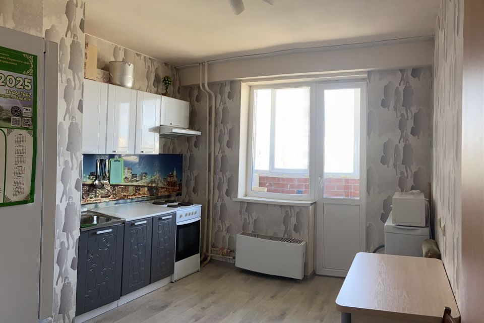 Продаётся 2-комнатная квартира, 76.6 м²