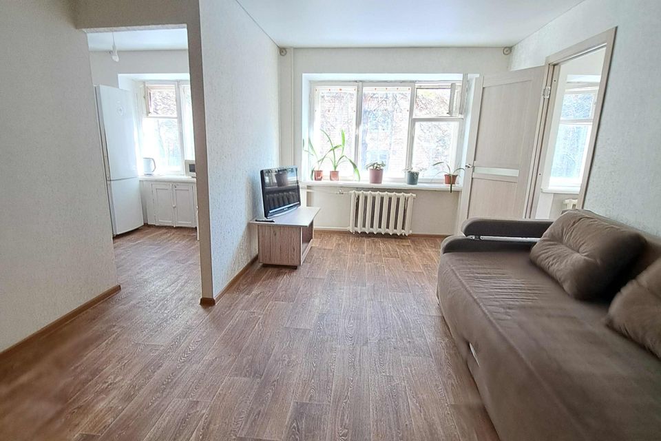 Продаётся 2-комнатная квартира, 42 м²