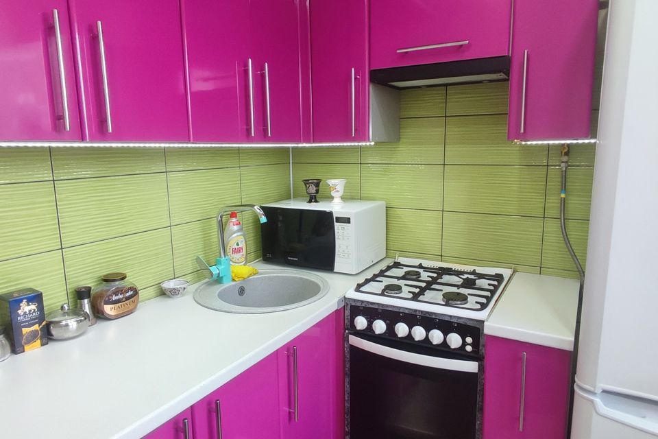 Продаётся 3-комнатная квартира, 58.4 м²