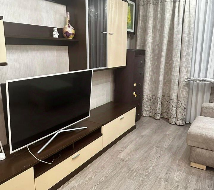 Сдаётся 2-комнатная квартира, 53 м²