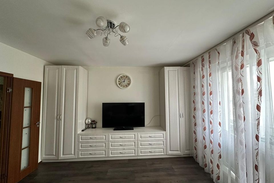 Продаётся 4-комнатная квартира, 86 м²
