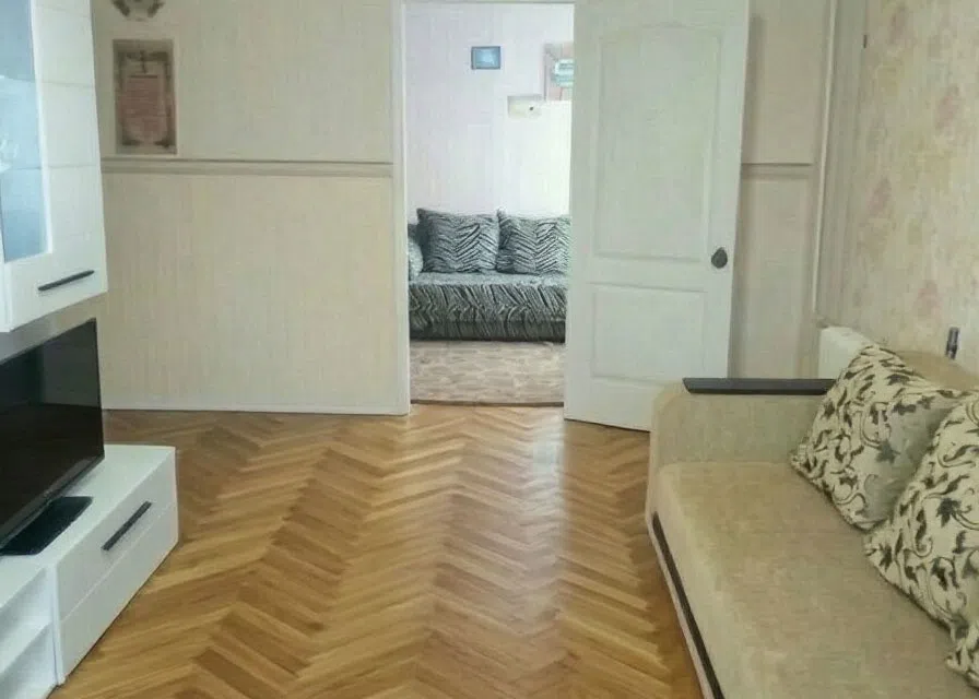 Продаётся 3-комнатная квартира, 58.1 м²