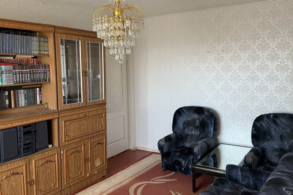 Продаётся 4-комнатная квартира, 86 м²