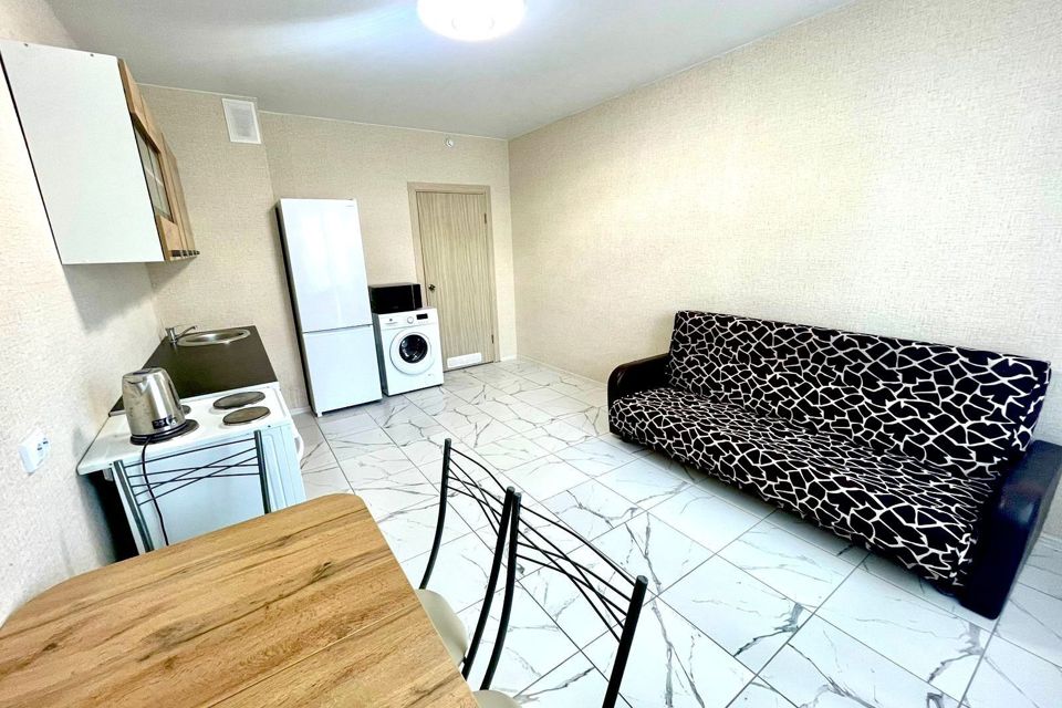 Продаётся 1-комнатная квартира, 43 м²