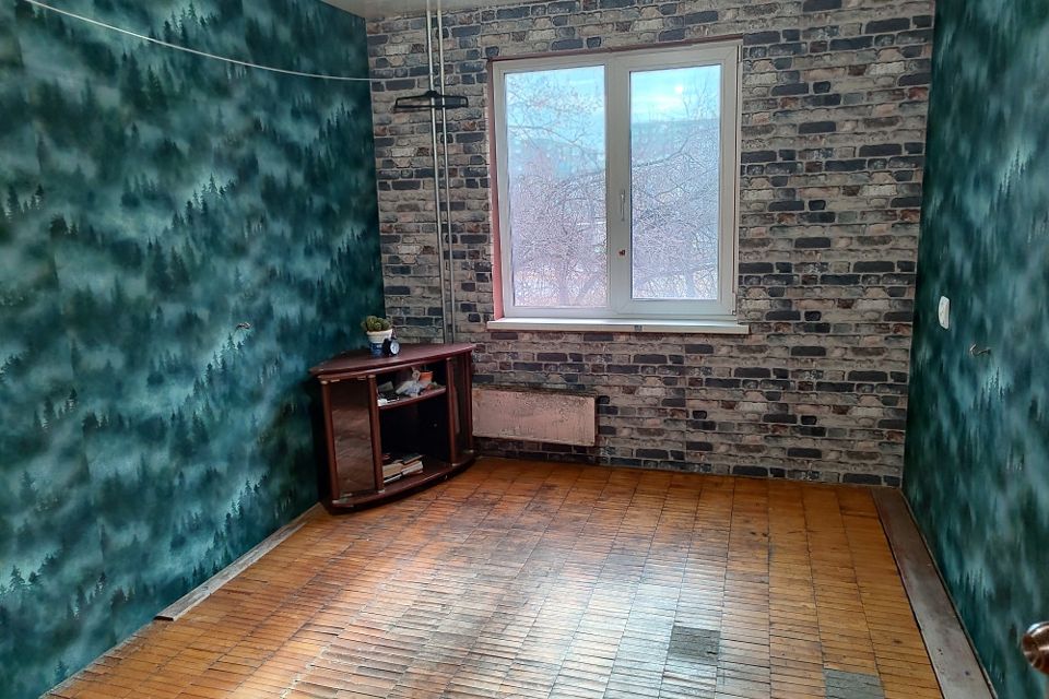Продаётся комната в 1-комн. квартире, 58 м²