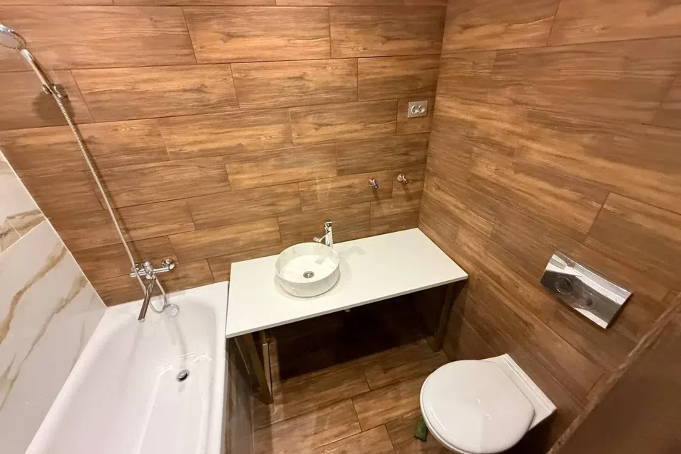 Продаётся 3-комнатная квартира, 50.3 м²