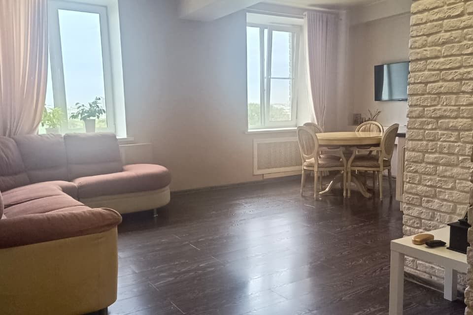 Продаётся 2-комнатная квартира, 61 м²