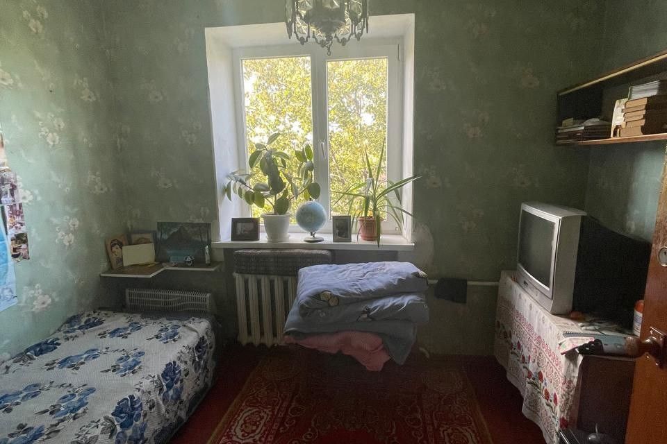 Продаётся 3-комнатная квартира, 572 м²