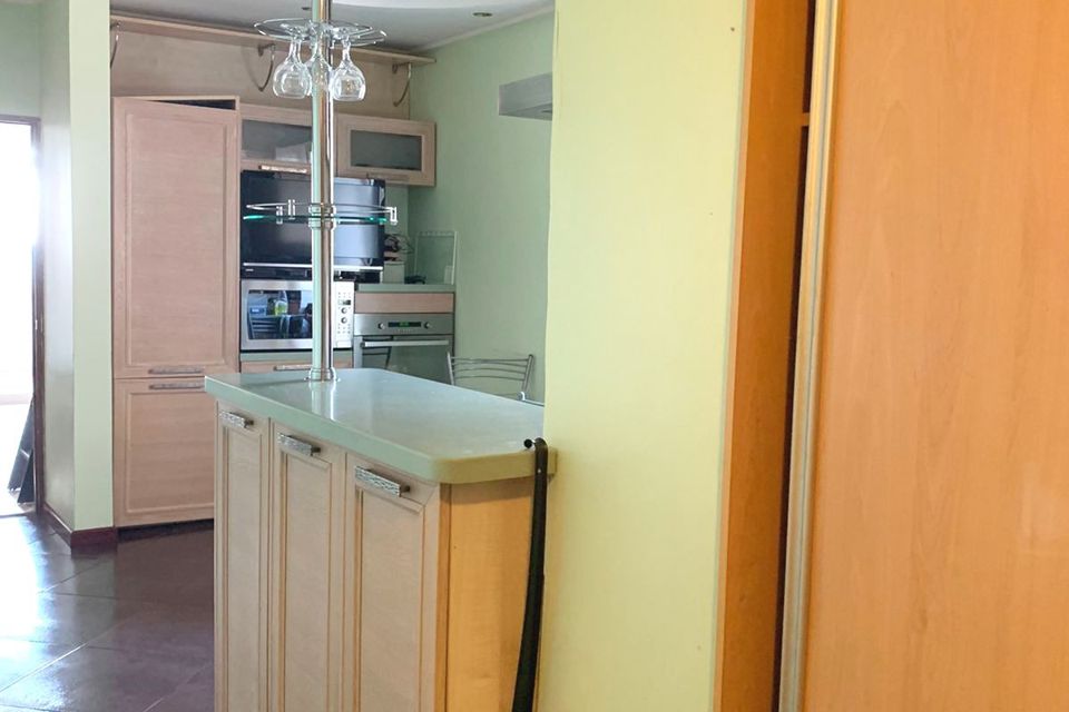 Продаётся 3-комнатная квартира, 99 м²
