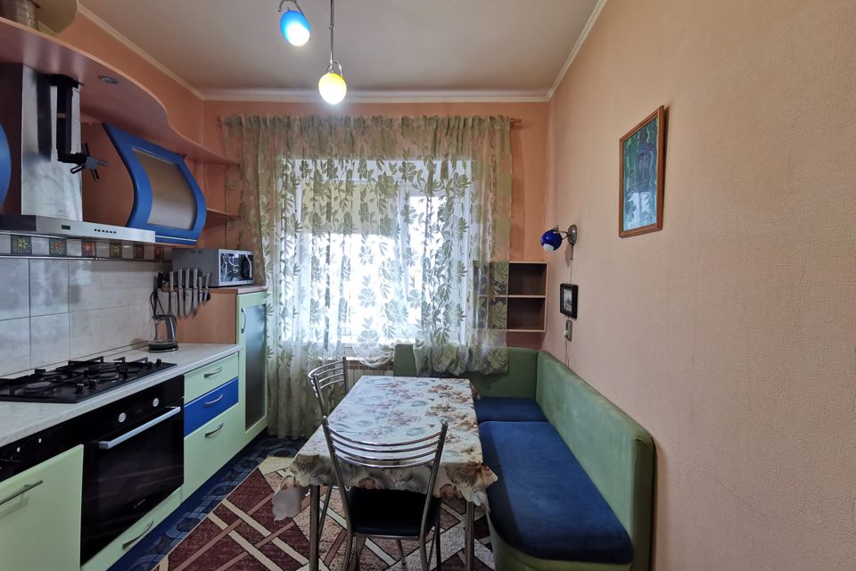Продаётся 3-комнатная квартира, 67.9 м²