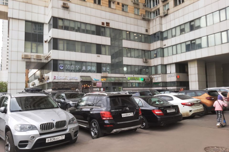 Продаётся 1-комнатная квартира, 56 м²