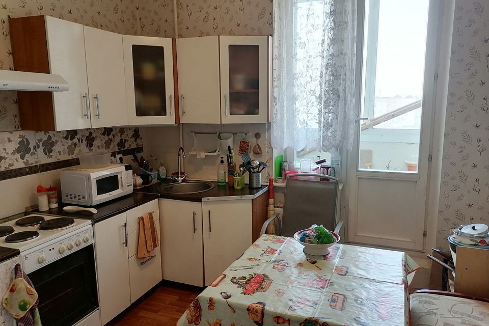 Сдаётся комната в 3-комн. квартире, 12 м²