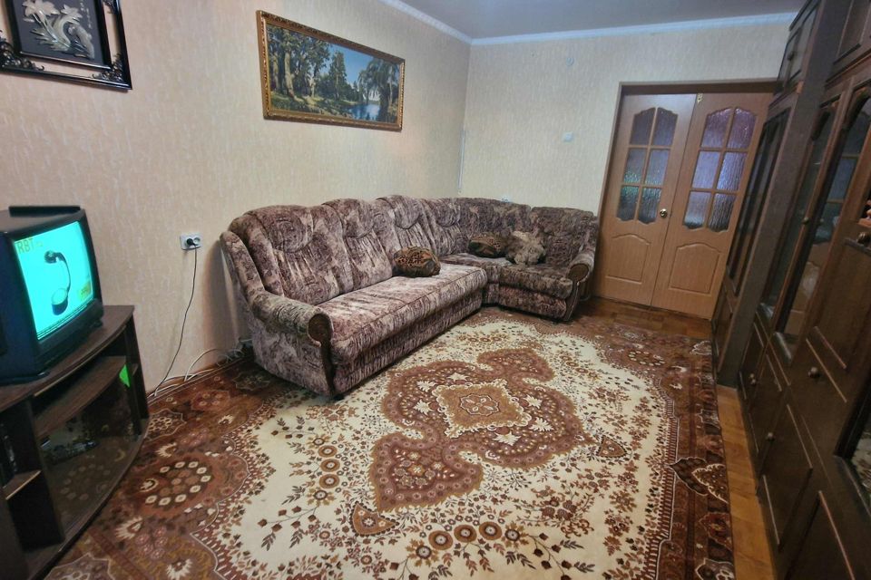 Продаётся 3-комнатная квартира, 56.5 м²