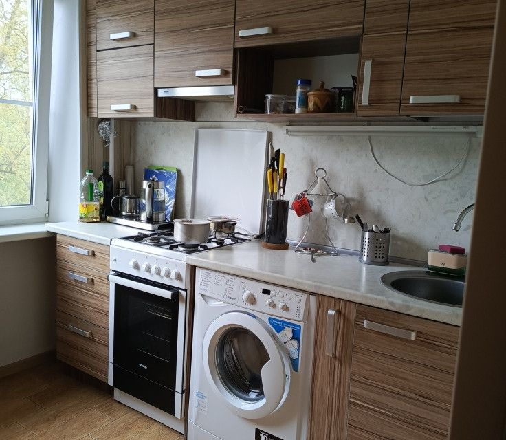 Продаётся 4-комнатная квартира, 73.7 м²