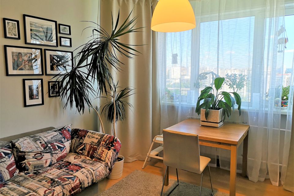 Продаётся 2-комнатная квартира, 60.3 м²