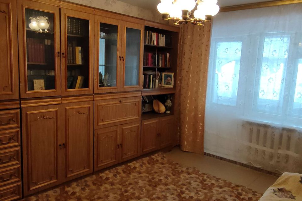 Продаётся 3-комнатная квартира, 56.5 м²
