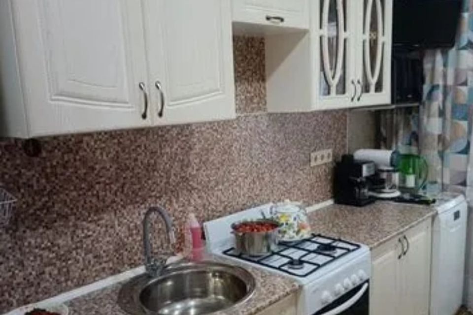 Продаётся 3-комнатная квартира, 60.6 м²