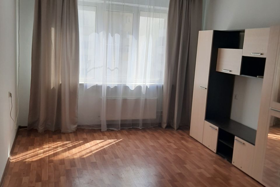 Продаётся 1-комнатная квартира, 37.4 м²