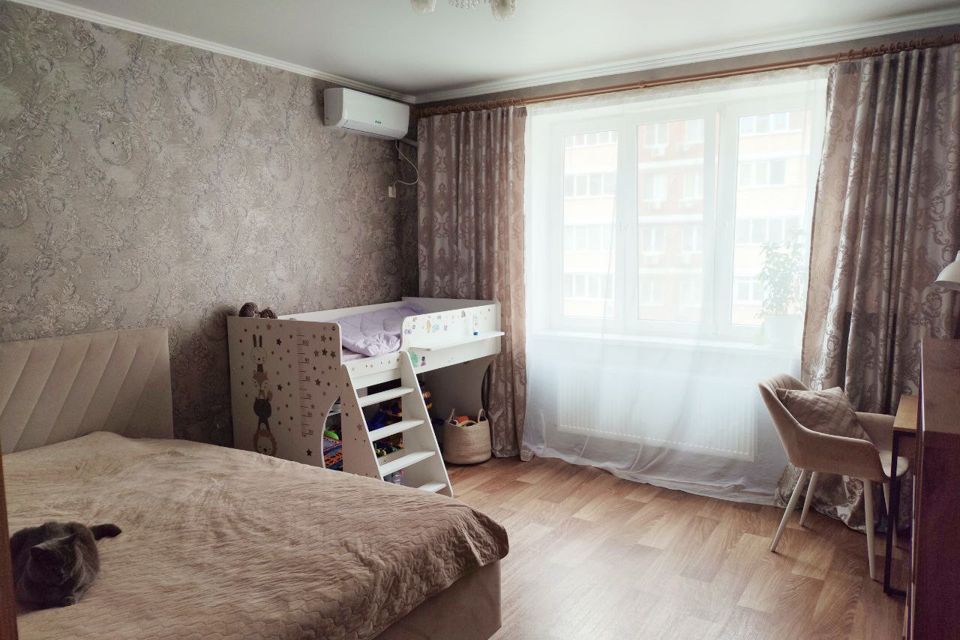 Продаётся 1-комнатная квартира, 41.8 м²