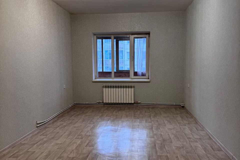 Продаётся 1-комнатная квартира, 42 м²