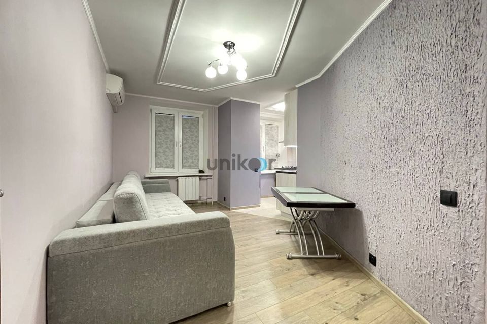 Продаётся 2-комнатная квартира, 41.9 м²