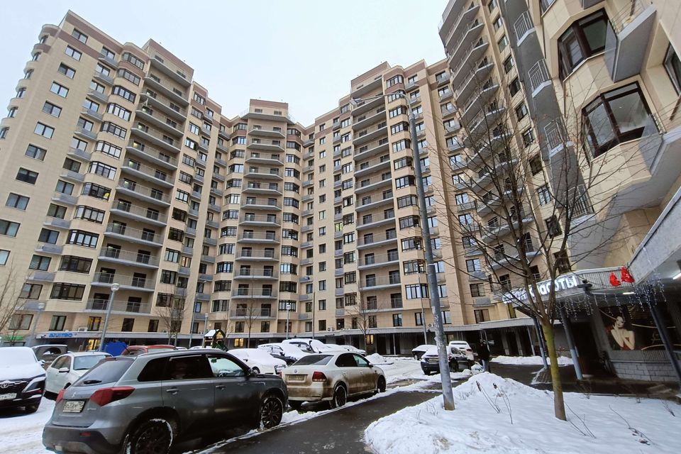 Продаётся 2-комнатная квартира, 67.7 м²