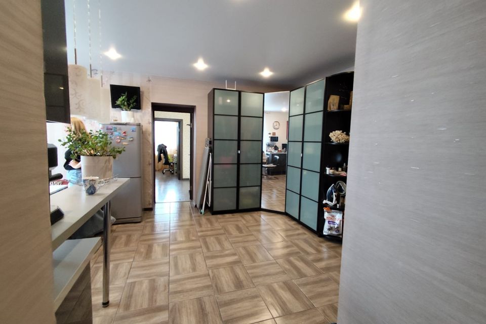 Продаётся 3-комнатная квартира, 61.4 м²
