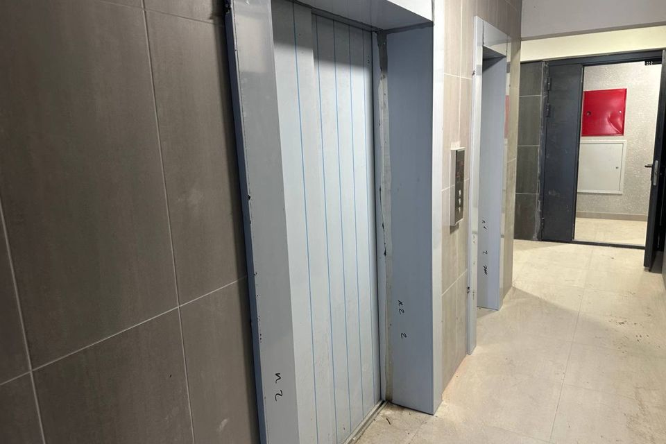 Продаётся 1-комнатная квартира, 53.2 м²