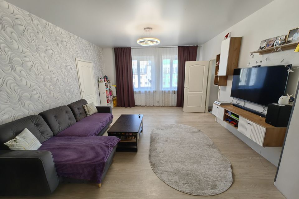 Продаётся 3-комнатная квартира, 72.3 м²