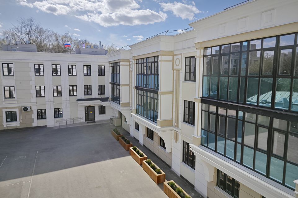 Продаётся 3-комнатная квартира, 120.7 м²