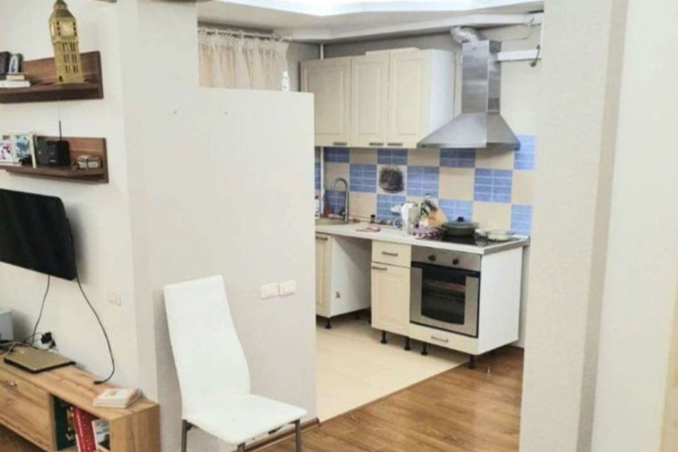 Продаётся 3-комнатная квартира, 82 м²