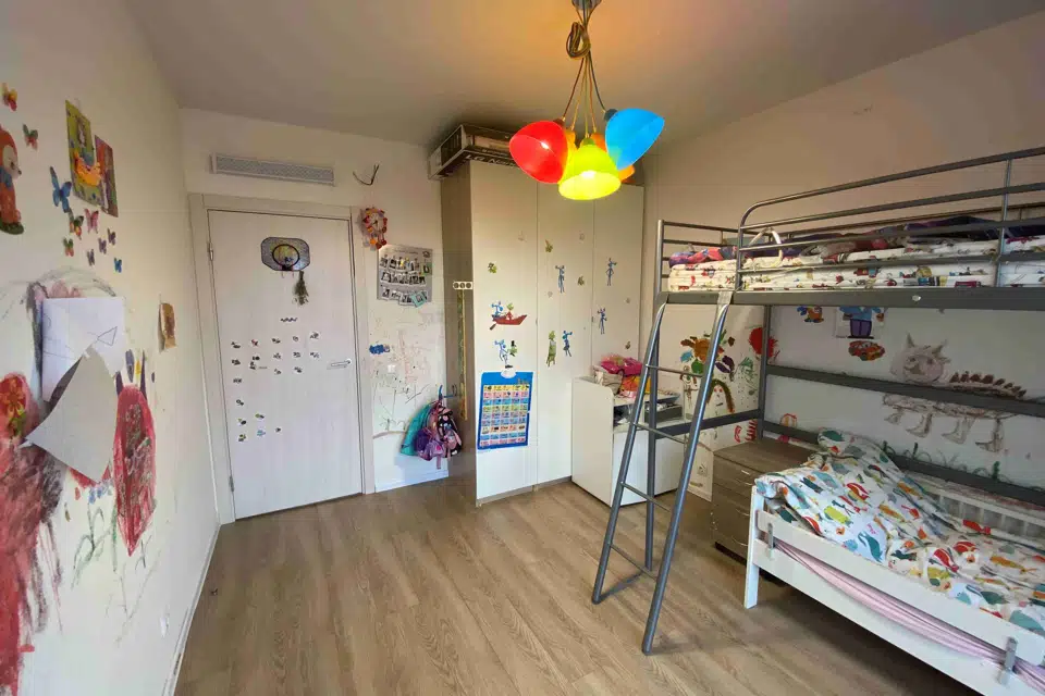 Продаётся 3-комнатная квартира, 84.7 м²