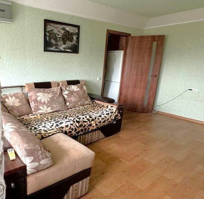 Продаётся 3-комнатная квартира, 56 м²