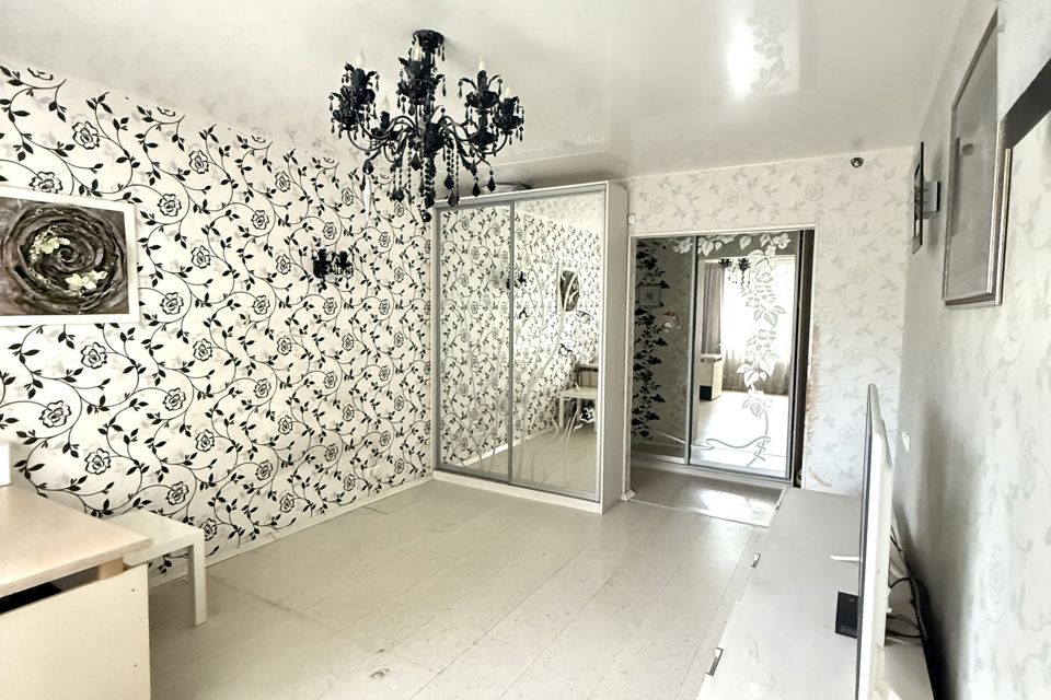 Продаётся 3-комнатная квартира, 61.5 м²