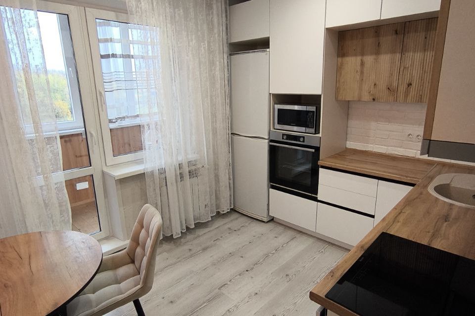 Продаётся 1-комнатная квартира, 41.1 м²