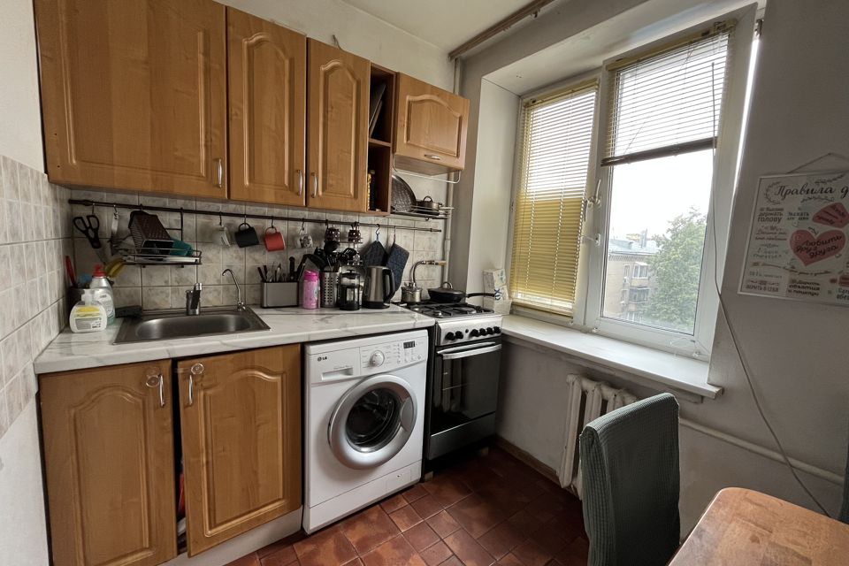 Продаётся 3-комнатная квартира, 55.6 м²