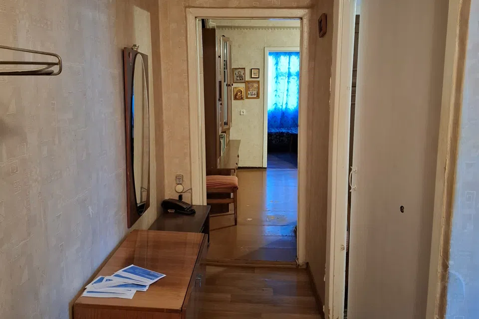 Продаётся 4-комнатная квартира, 57 м²