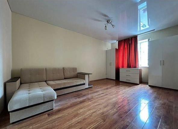 Продаётся 1-комнатная квартира, 38 м²