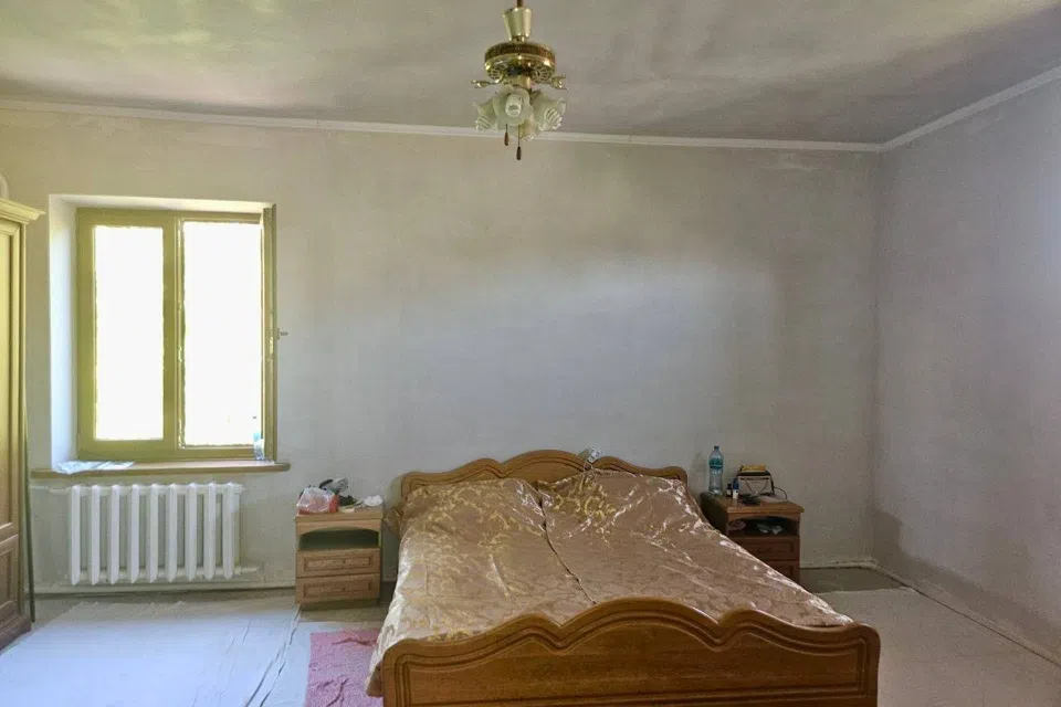 Продаётся 3-этажный дом, 325 м²